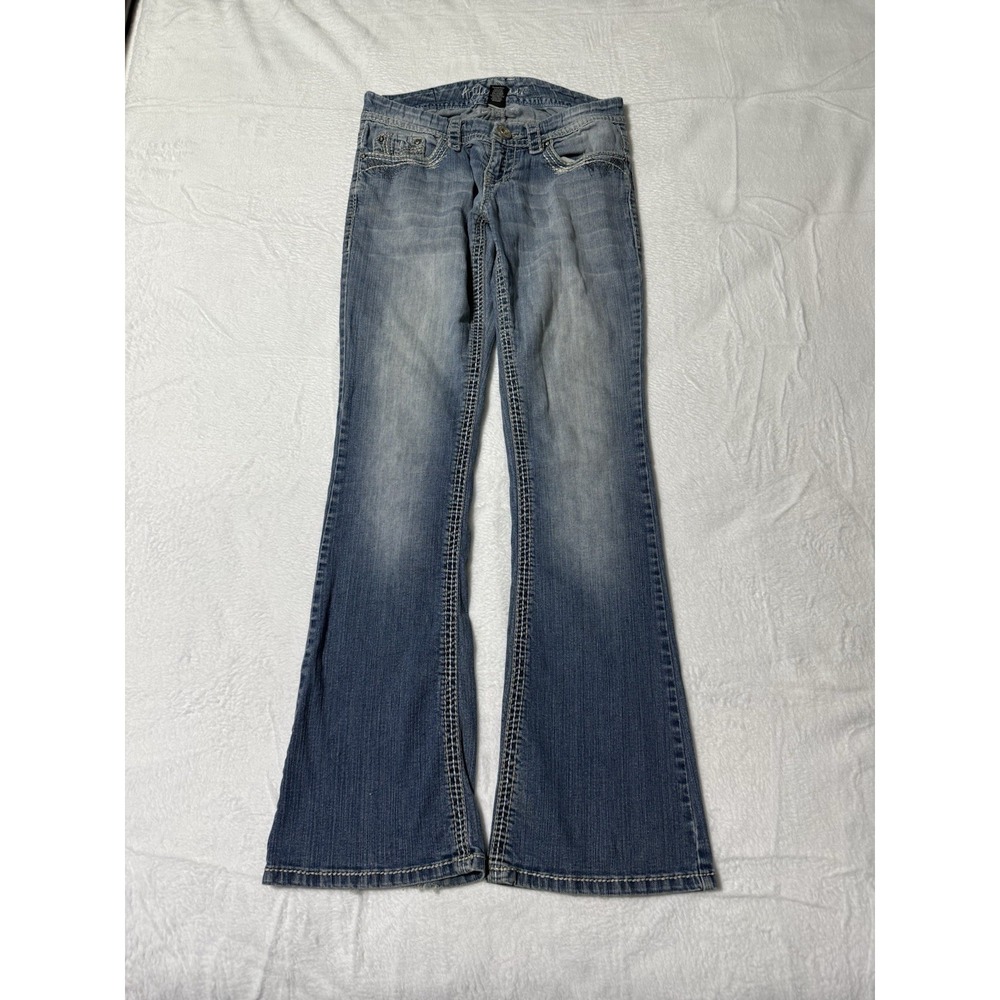 Ariya Jeans Women's 6 Blue Bootcut Low Rise Medium Wash Distressed 28 *FLAW